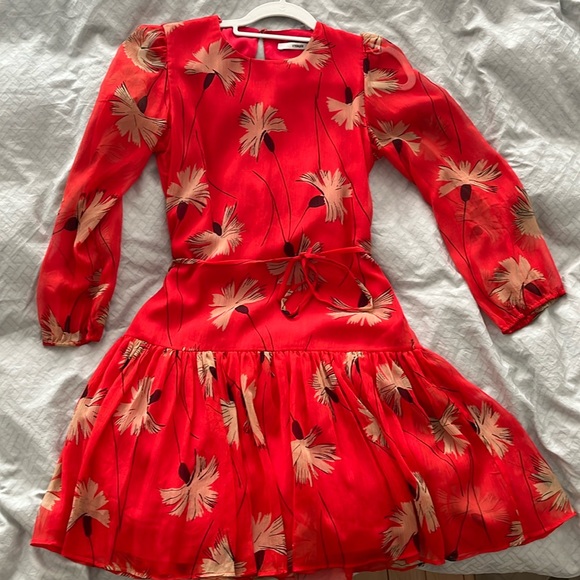 Uterque dress Like New, lined, fits size 6-8, with belt, in original garment bag - Picture 1 of 8